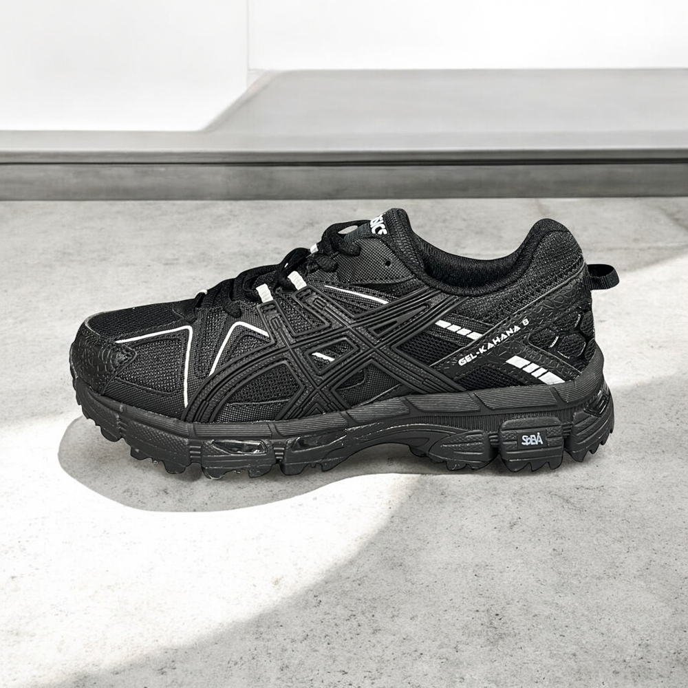 Asics Gel-Kahana 8 • Black Line White