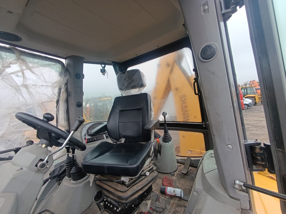 SHANMON 388 Экскаватор-погрузчик 388H (Дизельный, 4,8 л, 102 л.с., АТ)