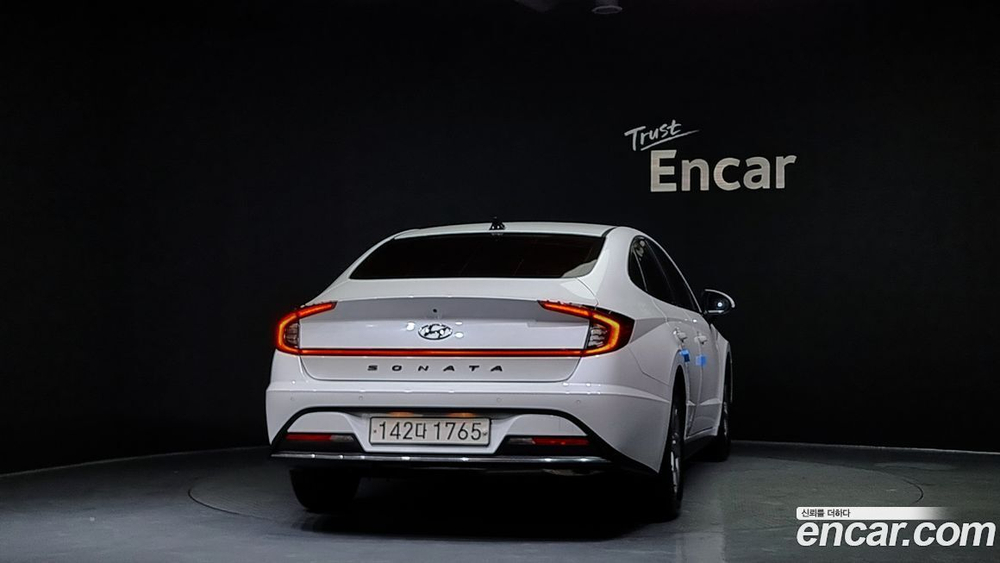 Hyundai Sonata (DN8) 2.0 (04.2020)