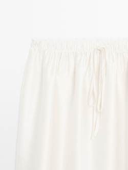 Massimo Dutti Мини-юбка с контрастной кружевной отделкой, кремовый