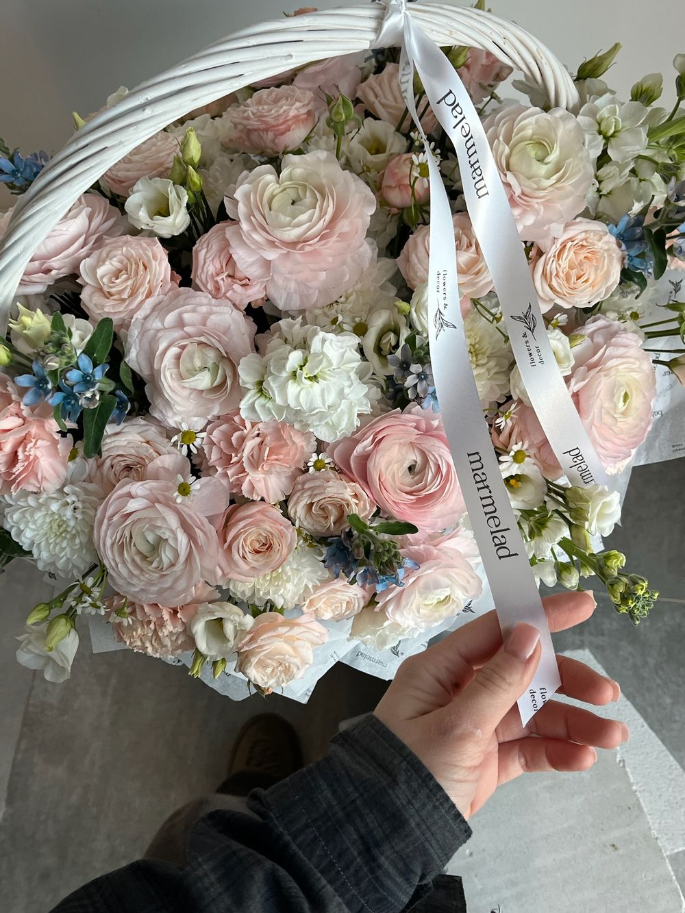 Сборная корзина в нежных оттенках