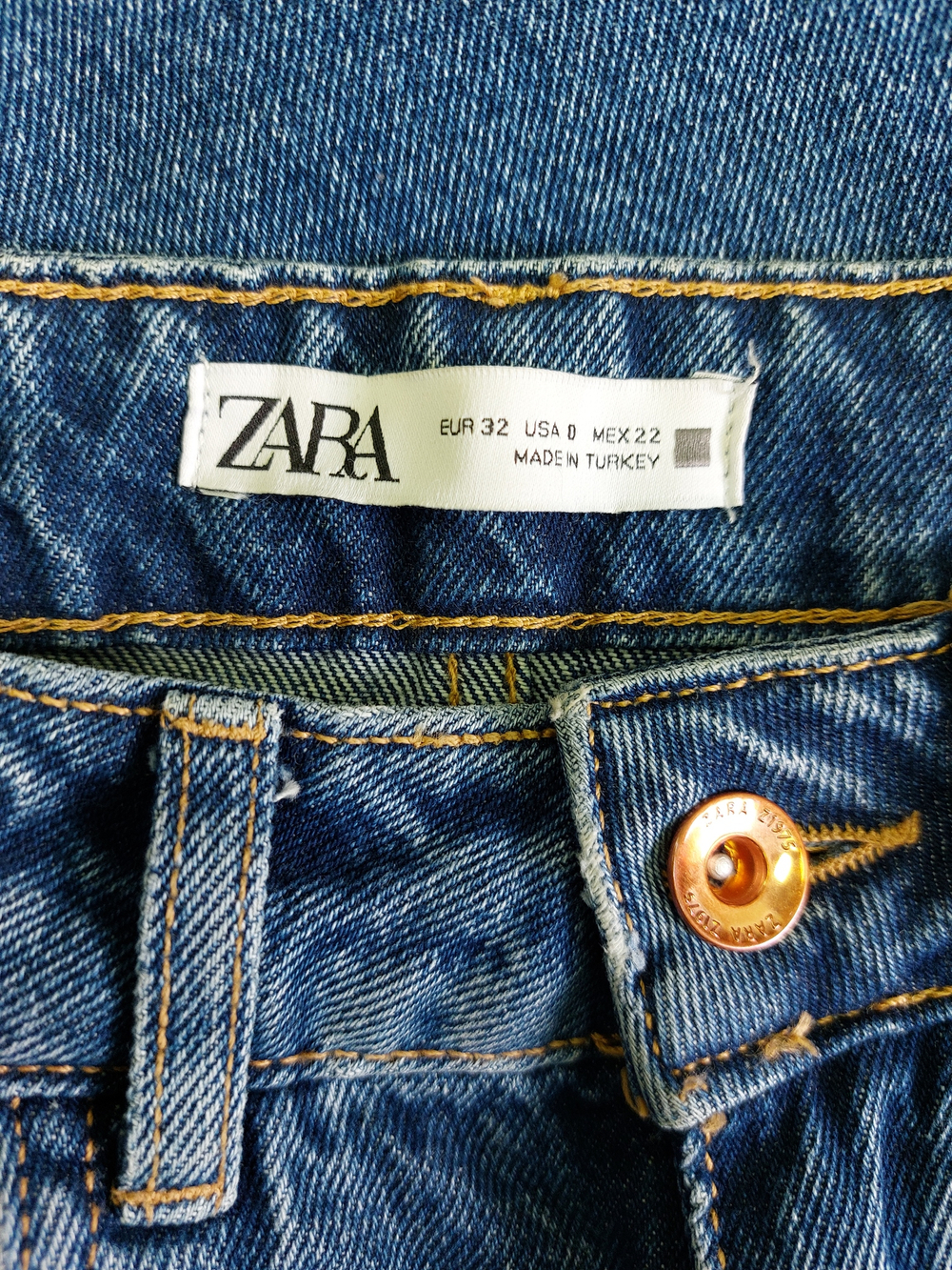 Джинсы Zara