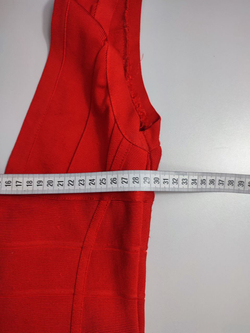 Платье House of London  яркое 42 размер, с браком