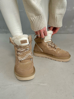UGG