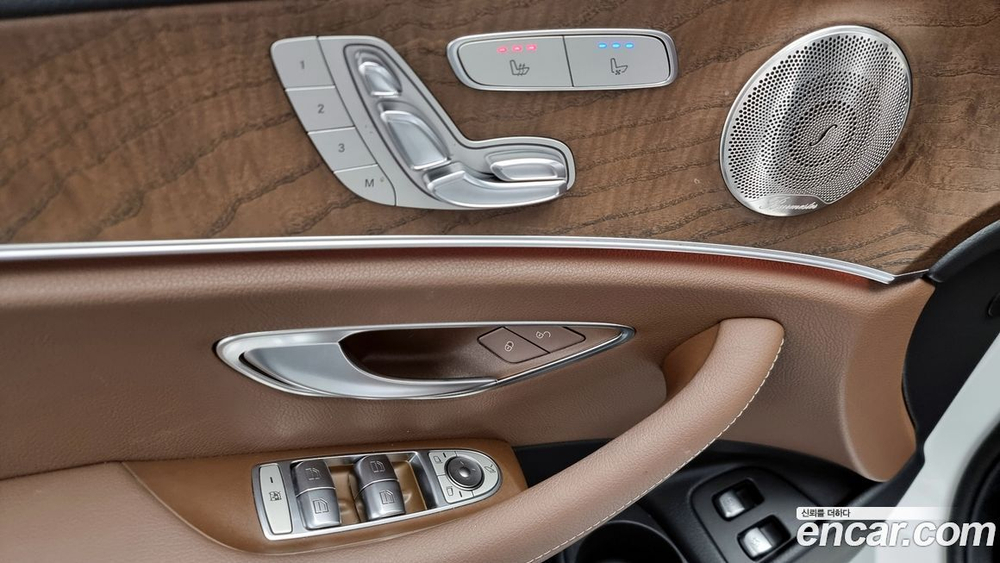Mercedes-Benz E-Class W213 E300e 4MATIC Exclusive (05.2021)
