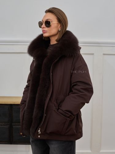 Винная парка-трансформер с меховой оторочкой
