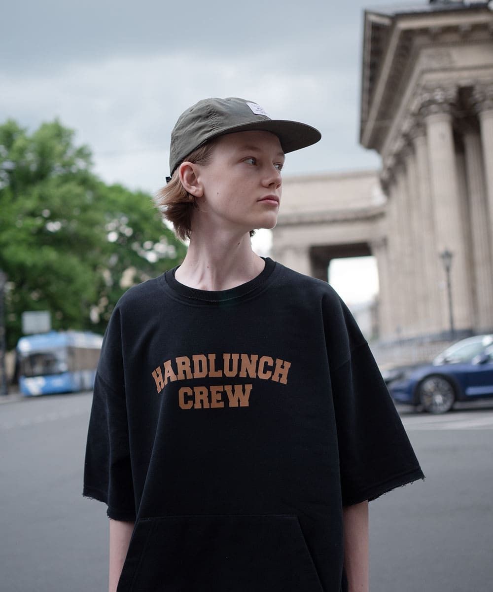 Толстовка Hardlunch Crew с коротким рукавом черная