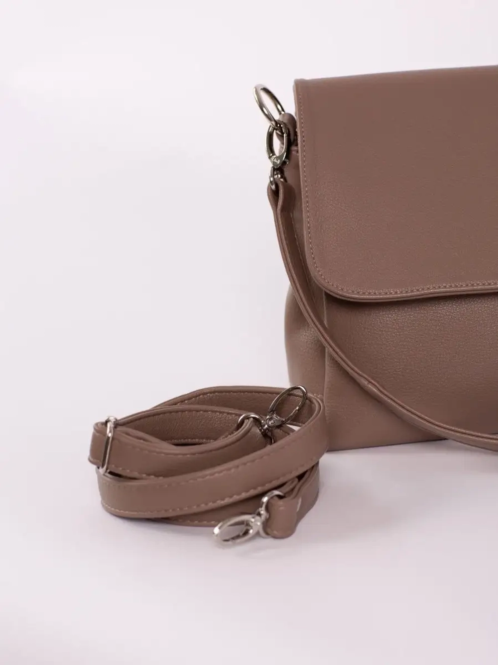 Сумка женская кросс боди через плечо на ремне из экокожи повседневная и деловая для женщины