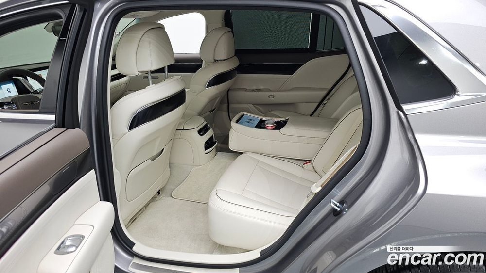 Genesis G90 (RS4) Бензин 3.5 Turbo 2WD (08.2022)