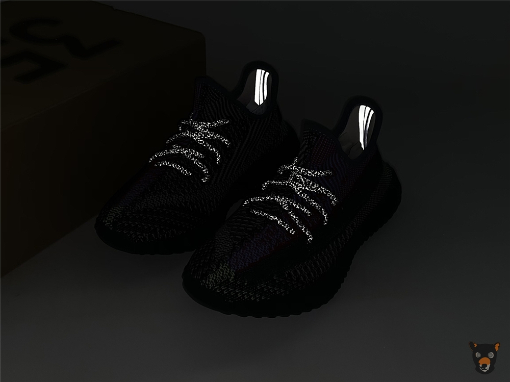 Кроссовки Yeezy Boost 350 V2 "Yecheil" Reflective