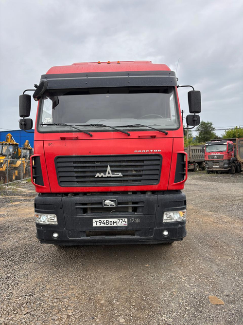 МАЗ 6430 6x4 Седельный тягач 643028-520-012 (Дизельный, 11,7 л, 428 л.с., МТ)