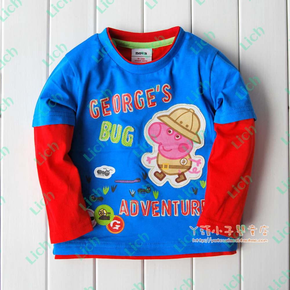 Лонгслив с контрастными рукавами, надписями и аппликациями