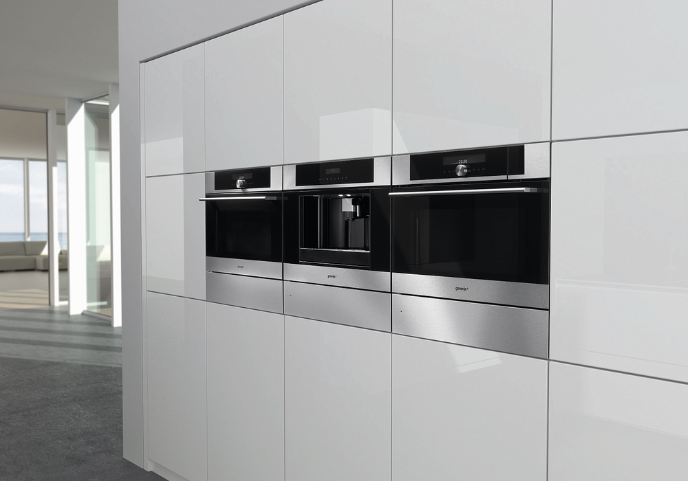 Компактный духовой шкаф с функцией микроволновой печи Gorenje Plus GCM712X