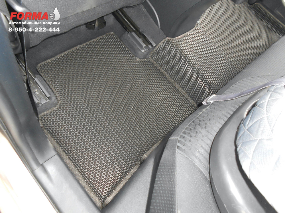 Toyota Prius 4 поколение XW50 (09.2015 - 01.2023) правый руль