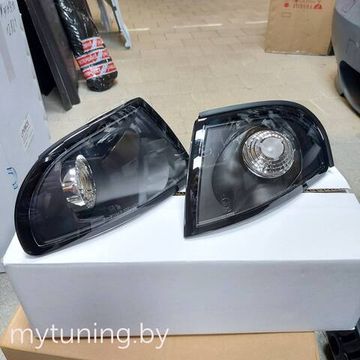 Поворотники Audi A4 B5 black