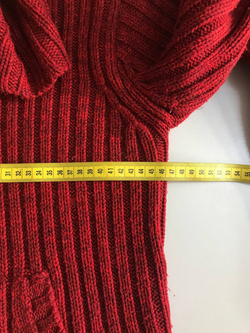 Свитер с капюшоном, визуально на 44 размер