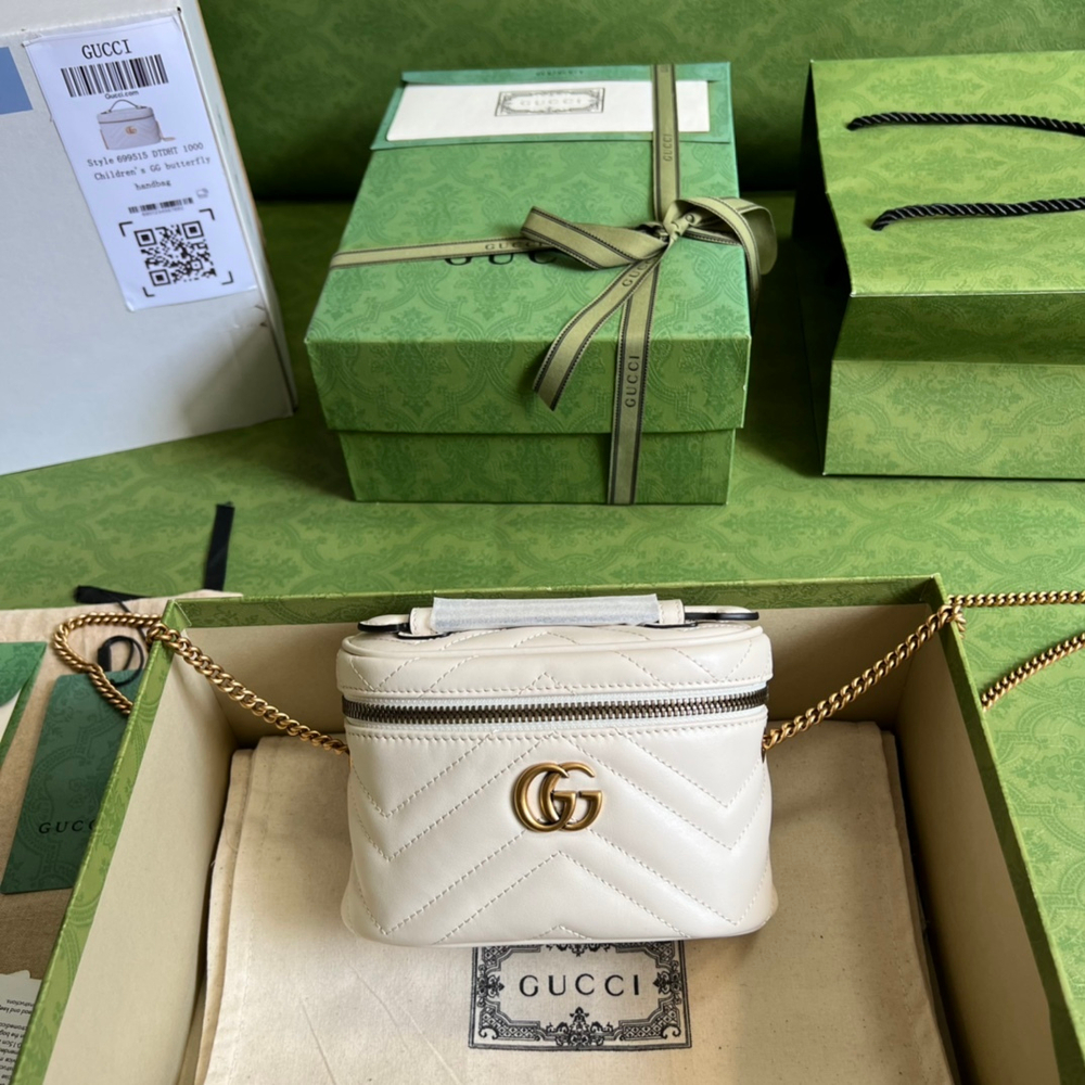 Gucci Marmont Mini Top Handle Bag 16 cm