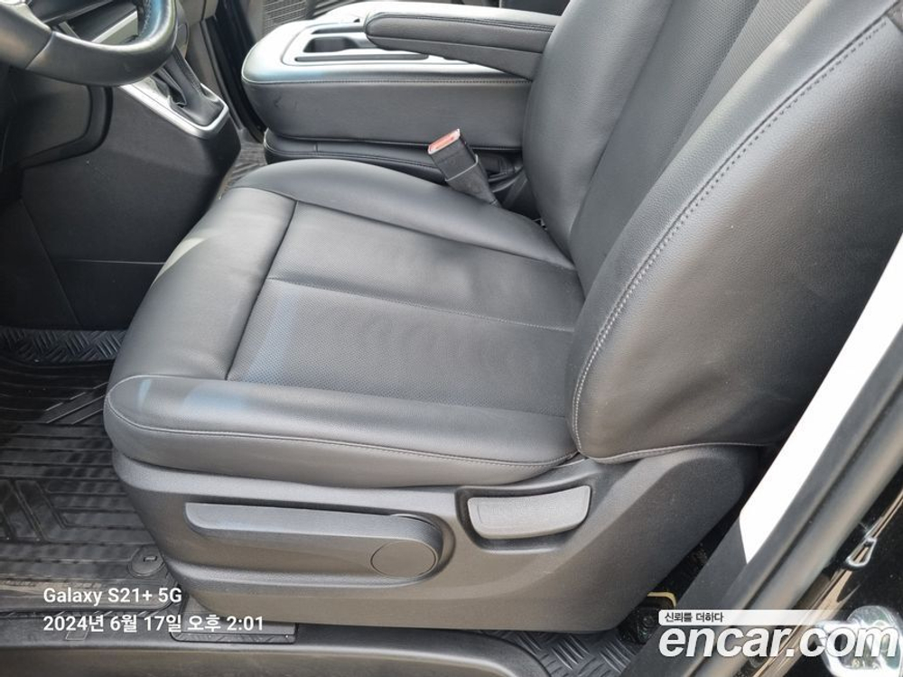 Hyundai Staria Cargo 3-х местный (06.2021)