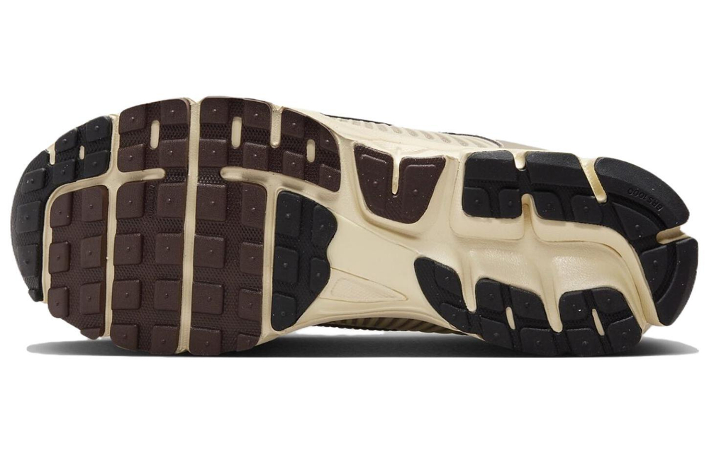 Кроссовки Nike Air Zoom Vomero 5