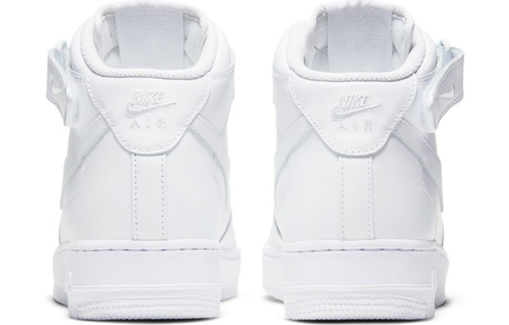 Кроссовки Nike Air Force 1 07 (Женская размерная сетка)