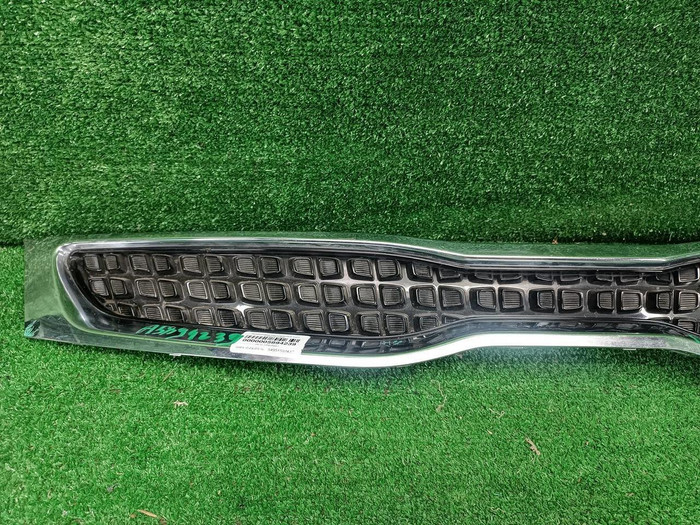 Решетка радиатора KIA Rio 4 X-Line (2017-2020)