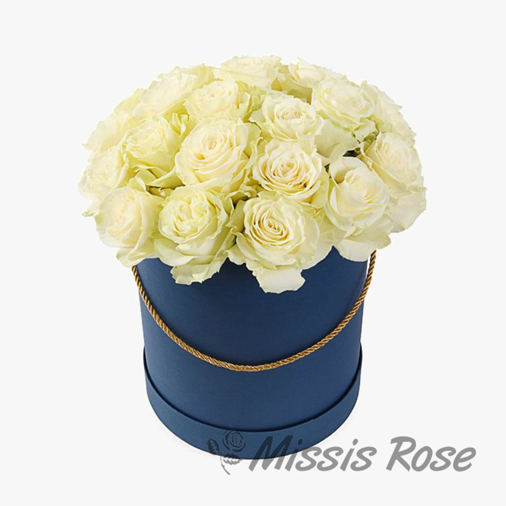 Букет 25 роз Мондиаль в шляпной коробке