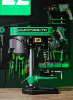 Станок сверлильный настольный СС-450/13 (450 Вт, 13 мм патрон, 5 скоростей, ТИСКИ В КОМПЛЕКТЕ) ELECTROLITE