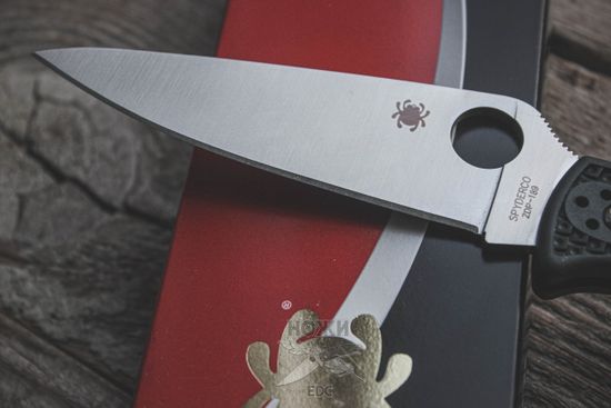 Складной нож Spyderco Endura C10PGRE c клинком из стали ZDP-189, рукоять FRN