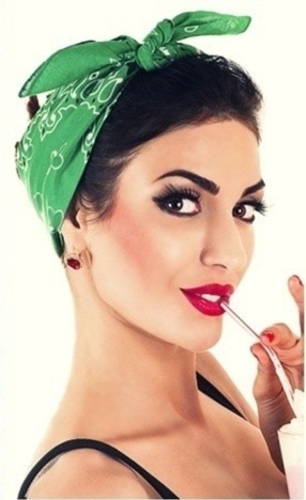 Бандана зеленая пейсли огурцы