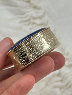 Таблетница с синей вставкой Галантная сцена