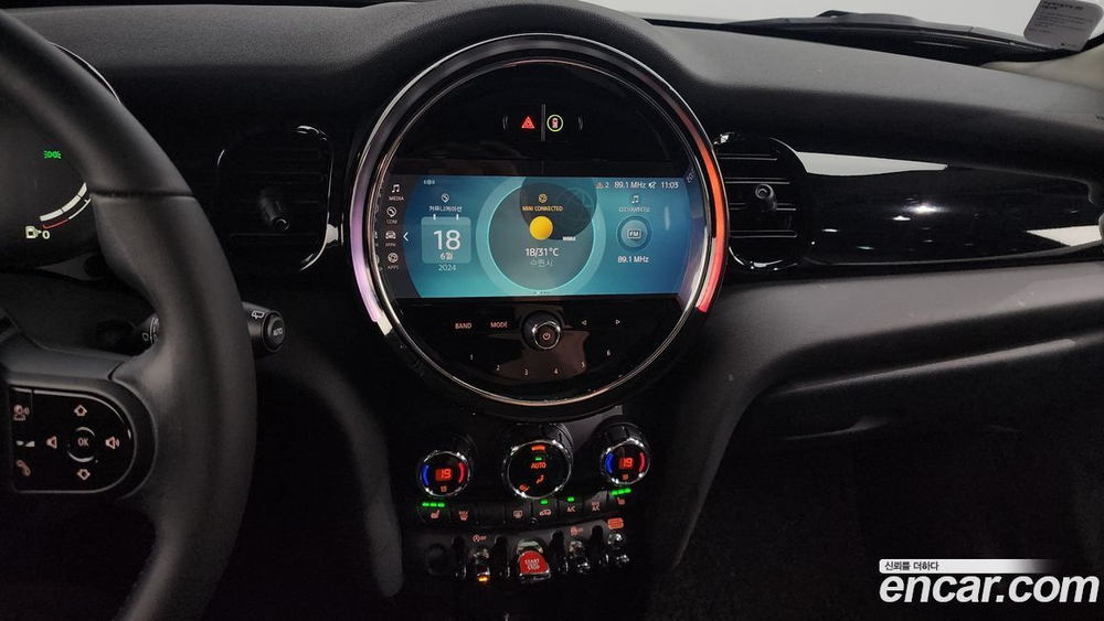 Mini Cooper 5 дверей Classic Plus Lunchpack (08.2021)