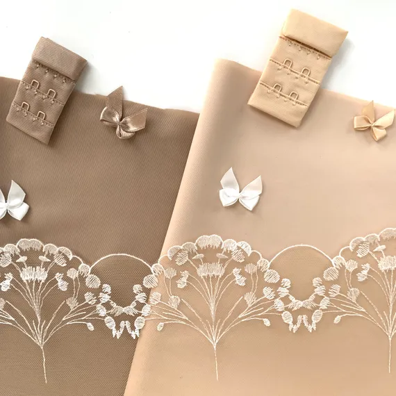 Вышивка на сетке телесная/белая 22 см