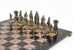 Шахматы "Викинги" бронза креноид змеевик 400х400 мм
