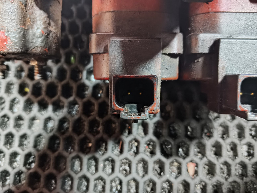 Рейка топливная (рампа)