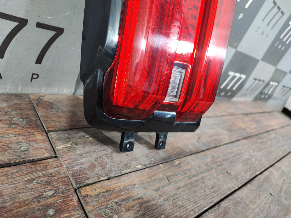 Фонарь задний левый Tank 300 21-нв Б/У Оригинал 4133106XKM01B