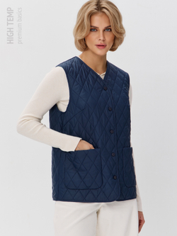 Легкий стеганый жилет с накладными карманами