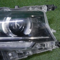 Фара правая Toyota Land Cruiser Prado 150 (2017-н.в.) LED