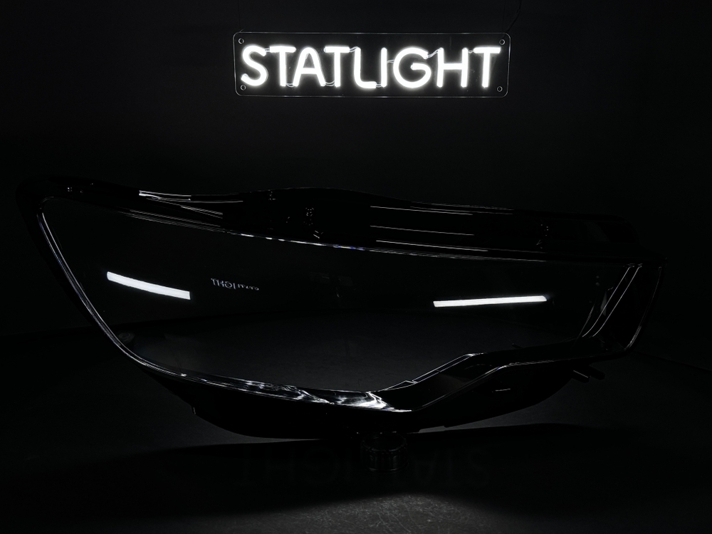 Правое стекло фары AUDI A6 С7 2011-2014