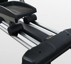 Эллиптический тренажёр BRONZE GYM X800M