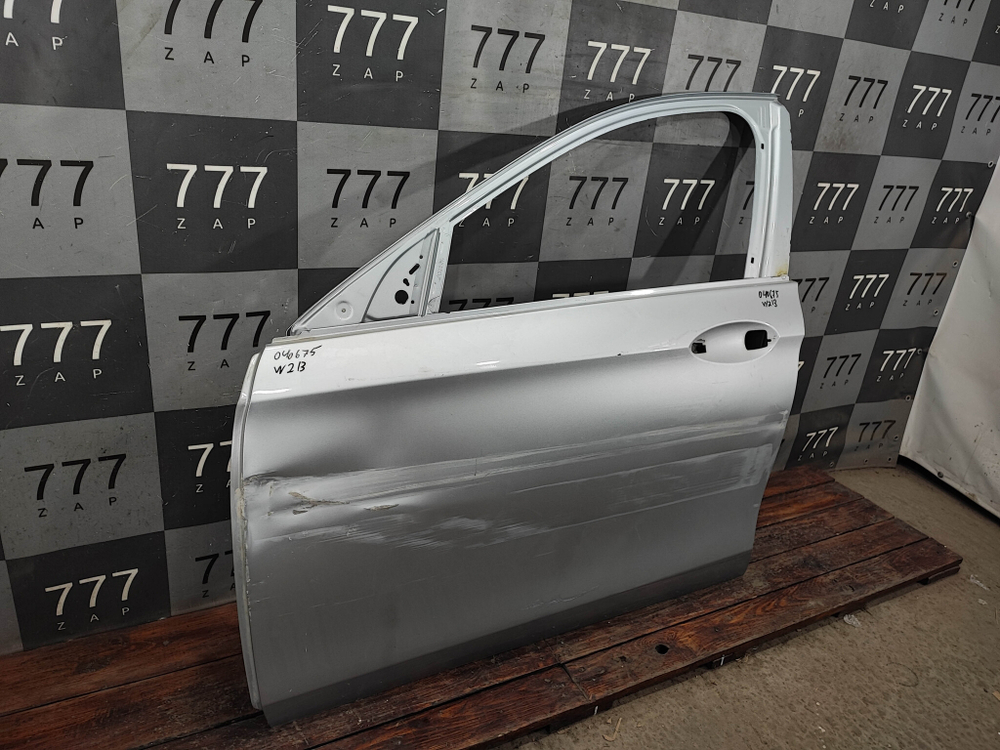 Дверь передняя левая Mercedes E (W213) 16-нв Б/У Оригинал A2137200105