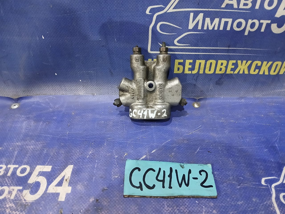 Распределитель тормозной SUZUKI CULTUS 1999