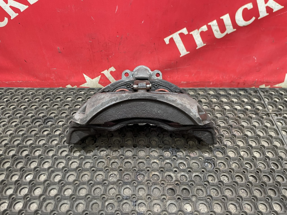 Суппорт передний правый