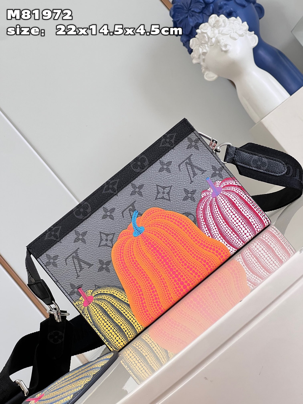 Louis Vuitton Gaston Wearable Wallet