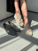 Лоферы Loro Piana из натуральной замши бежевые