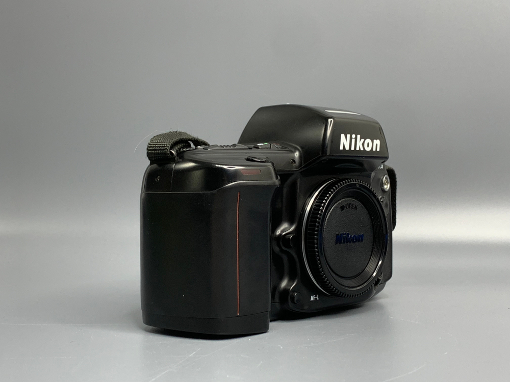 Nikon N90S
