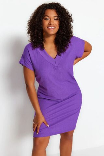 Фиолетовое трикотажное платье прямого кроя TBBSS22EL2365