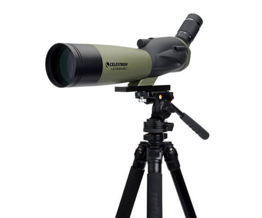Труба Celestron Ultima 80-45 на штативе с механизмом тонкой настройки