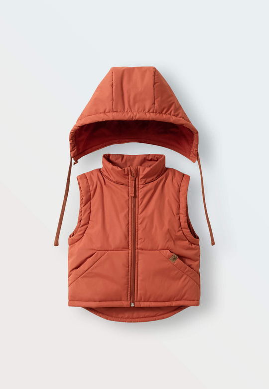 Демисезонный жилет кирпичный
