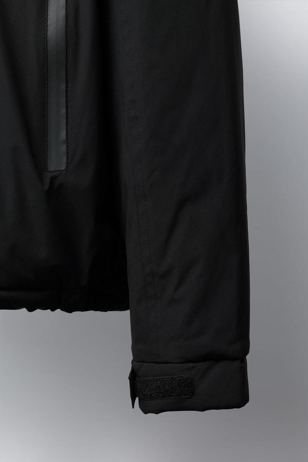 ZARA СТЕГАНАЯ КУРТКА НА МОЛНИИ, ЧЕРНЫЙ