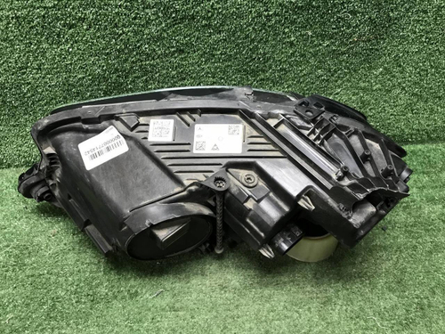 Битая Фара правая Mercedes E W213 (2020-2023) LED